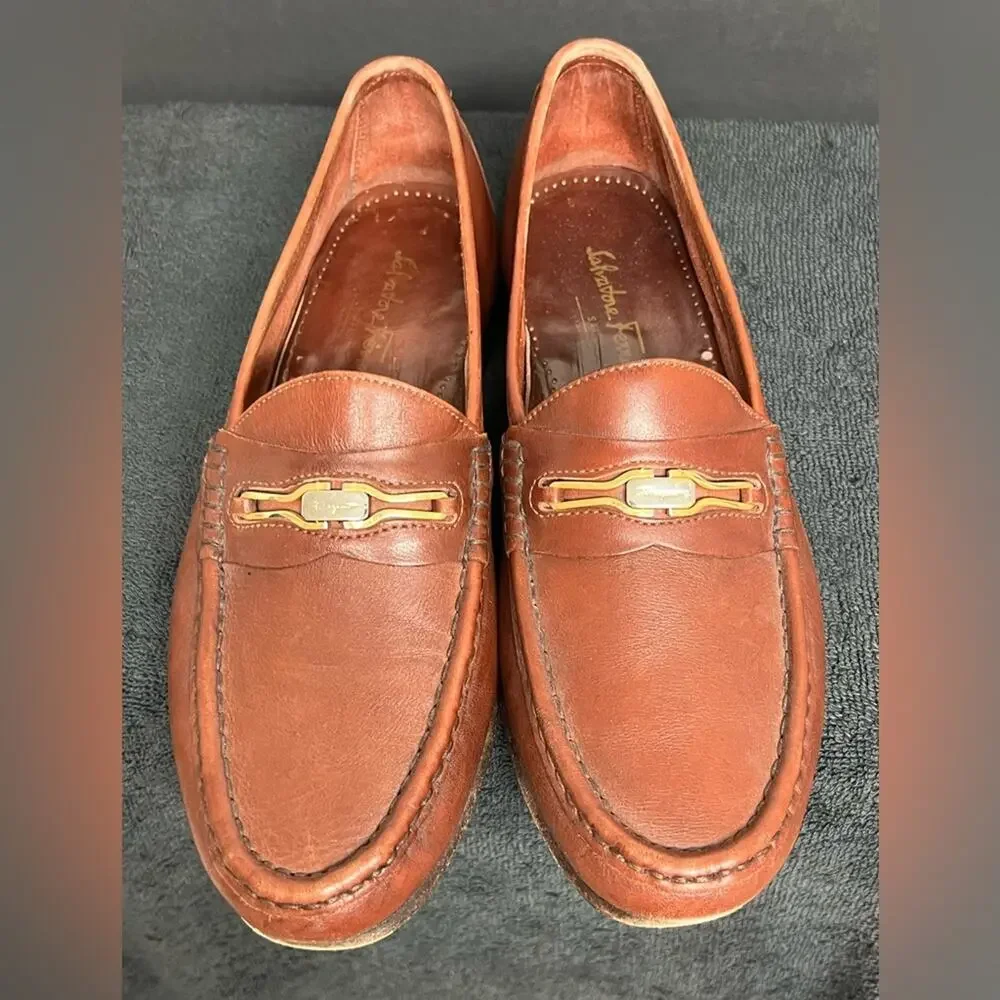 Salvatore Ferragamo Silver Gold Gancini Bit loafers 8.5 D Soft Brown Leather